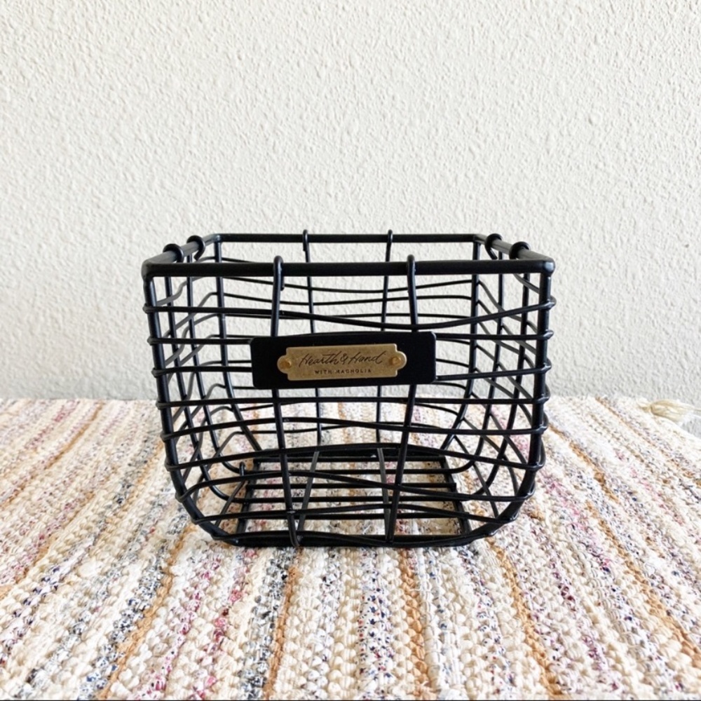 HEARTH AND HAND Magnolia Small Wire Basket NWT - Picture 2 of 2